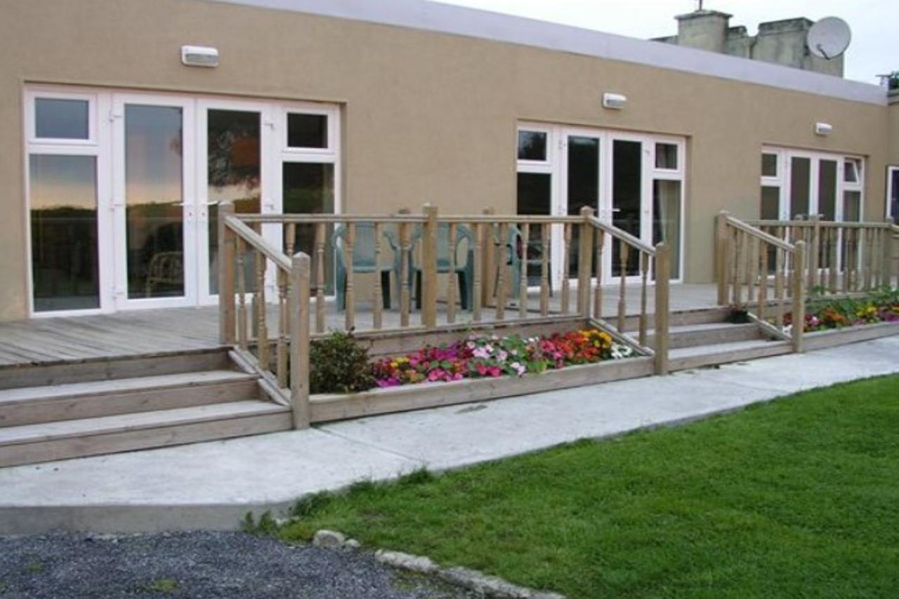 Lakeland Midsummer Lakehouse Oughterard Eksteriør bilde
