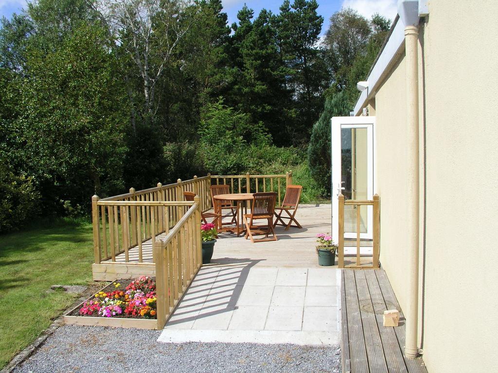 Lakeland Midsummer Lakehouse Oughterard Eksteriør bilde