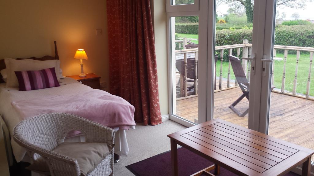 Lakeland Midsummer Lakehouse Oughterard Eksteriør bilde